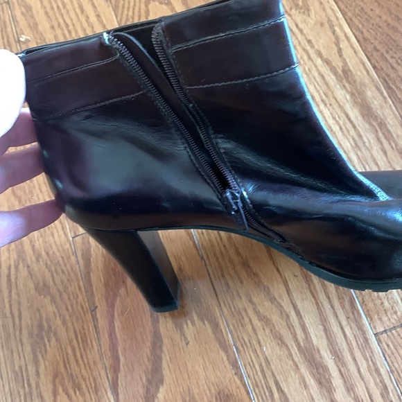 Franco Sarto Women’s 9.5 Brown Ankle Boots - Picture 8 of 8